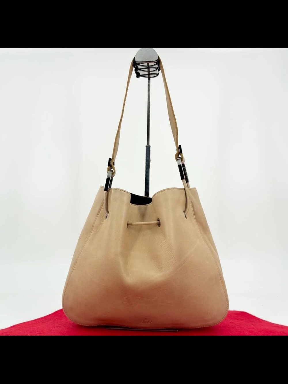 Gucci Beige Leather Shoulder Hobo Bag